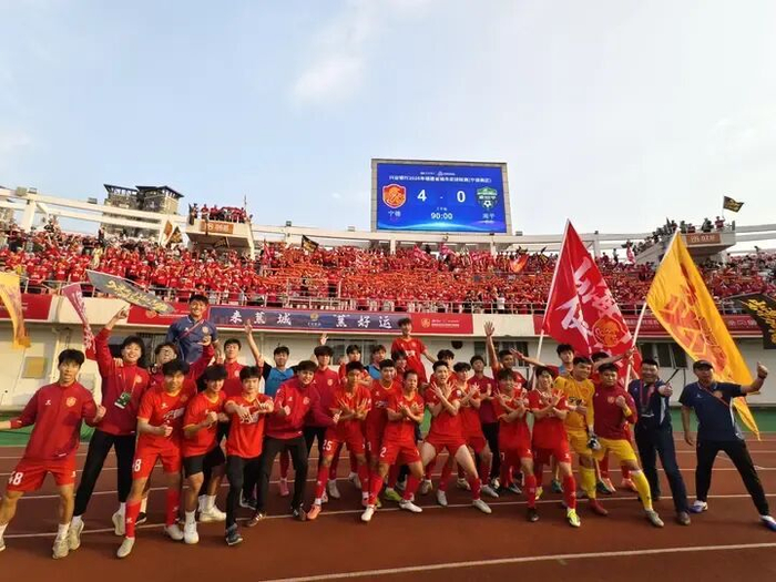 开云体育官方网-“闽超”宁德队首场4:0胜南平队，3位进球队员都是霞浦人|福建省城市足球联赛|球迷|比赛|足球|宁德市_新浪体育_新浪新闻